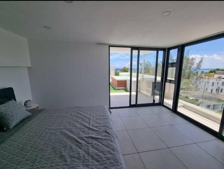 Penthouse Vue Sur Mer 200M2 Pereybere Beach Екстер'єр фото